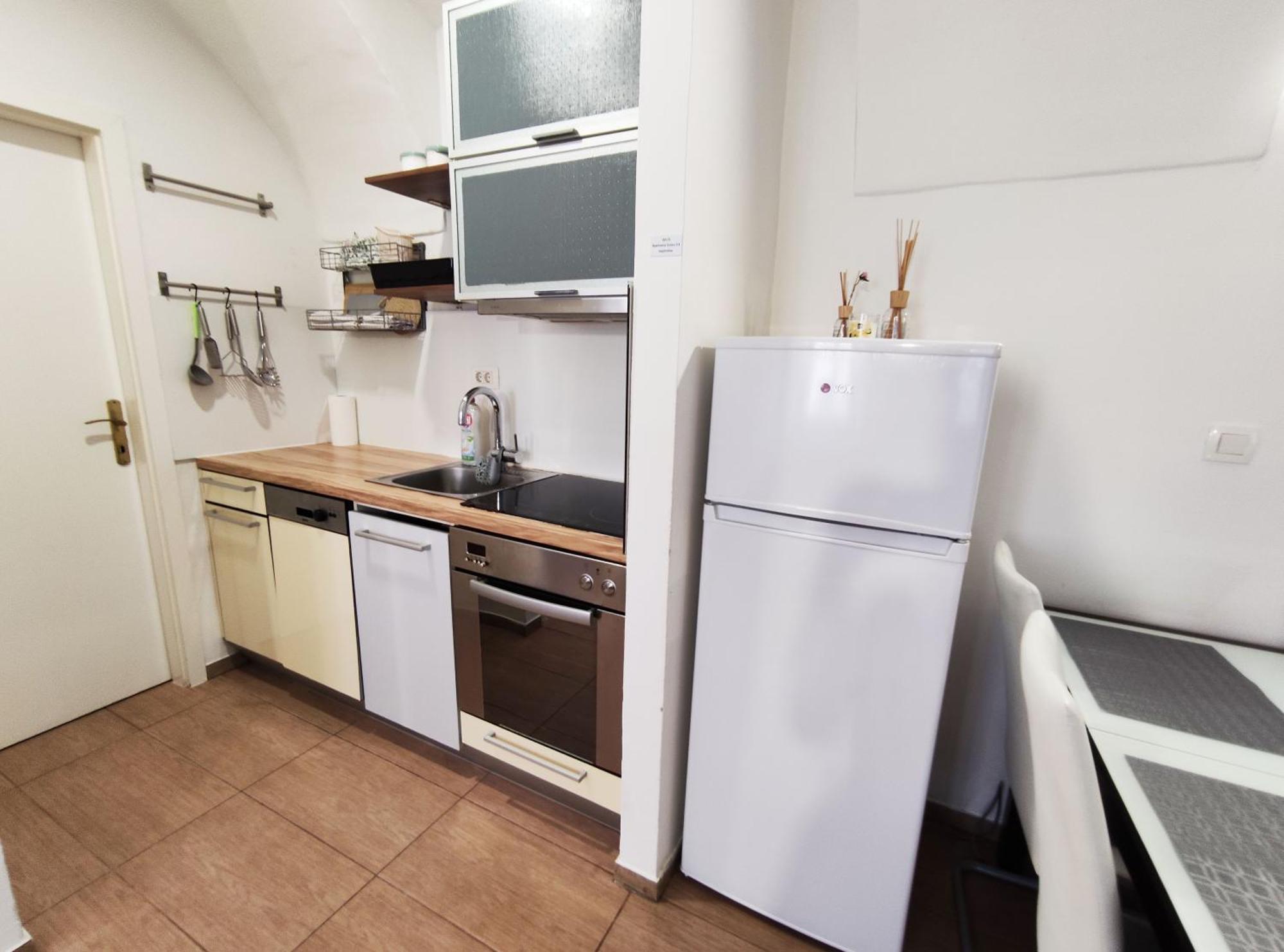 Studio Apartment Sisters 3-4 Ljubljana Exteriör bild