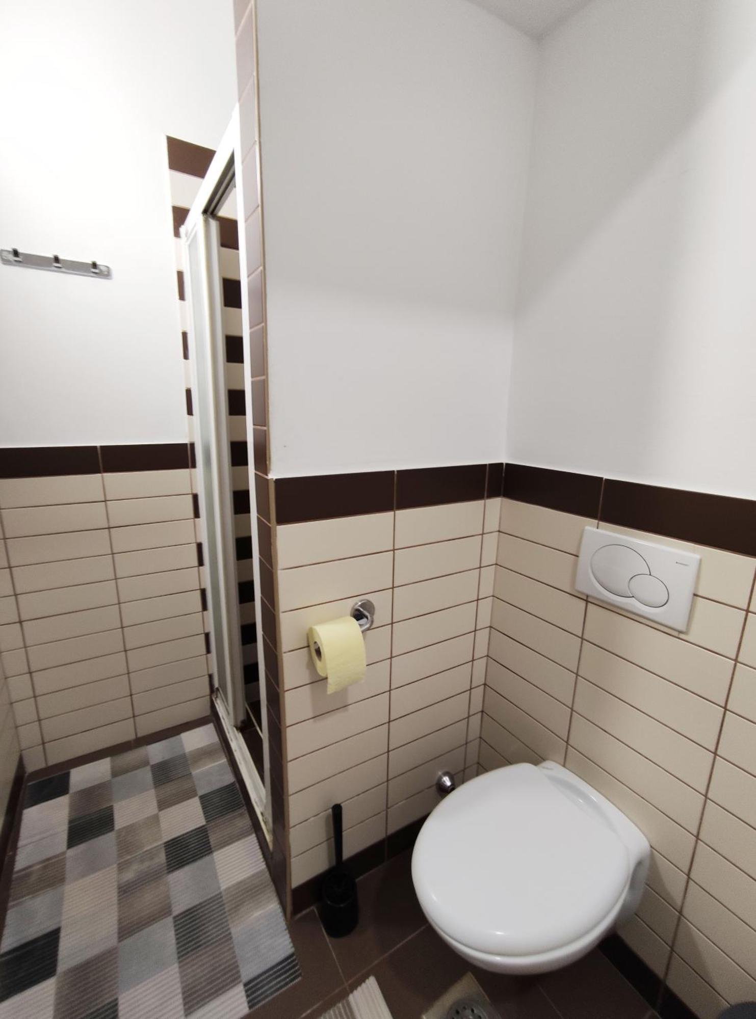 Studio Apartment Sisters 3-4 Ljubljana Exteriör bild