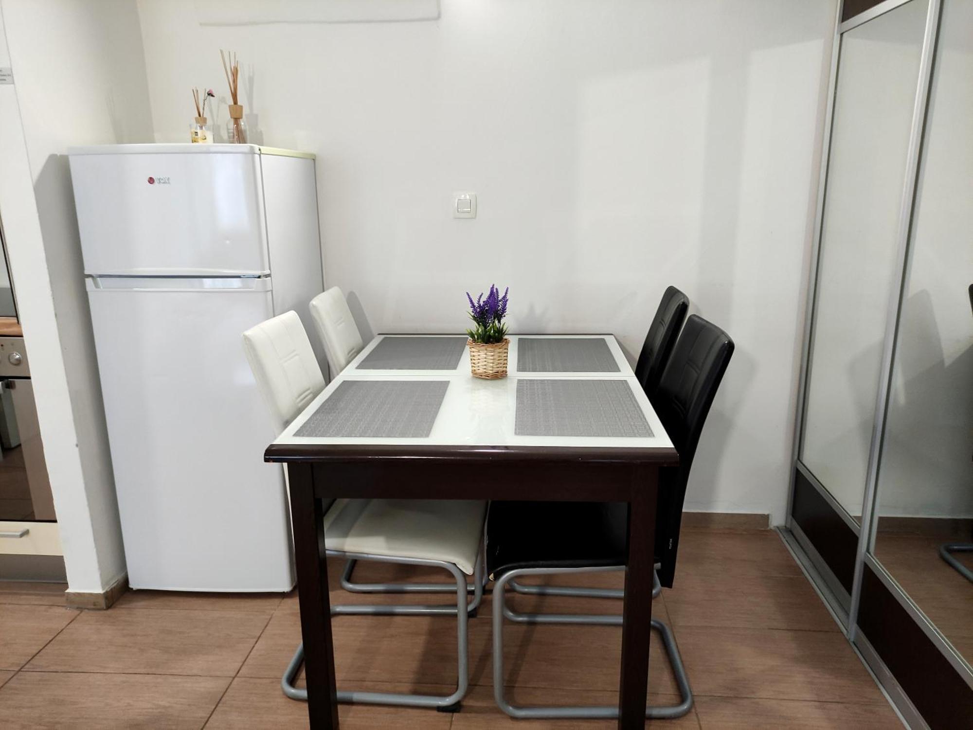 Studio Apartment Sisters 3-4 Ljubljana Exteriör bild