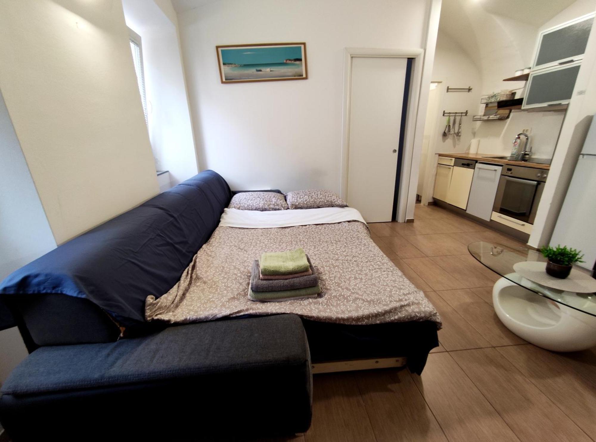 Studio Apartment Sisters 3-4 Ljubljana Exteriör bild